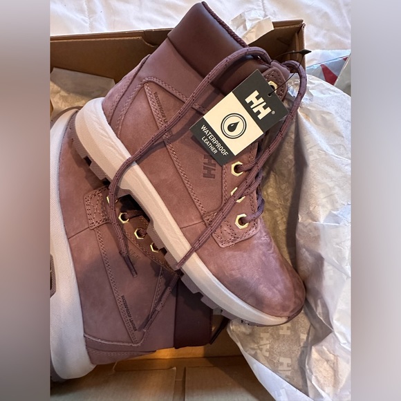 Helly Hanson boots size 7 - Picture 2 of 5